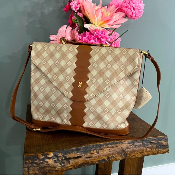 Sorelle Fontana Handbags - Sorelle Fontana Like New Purse